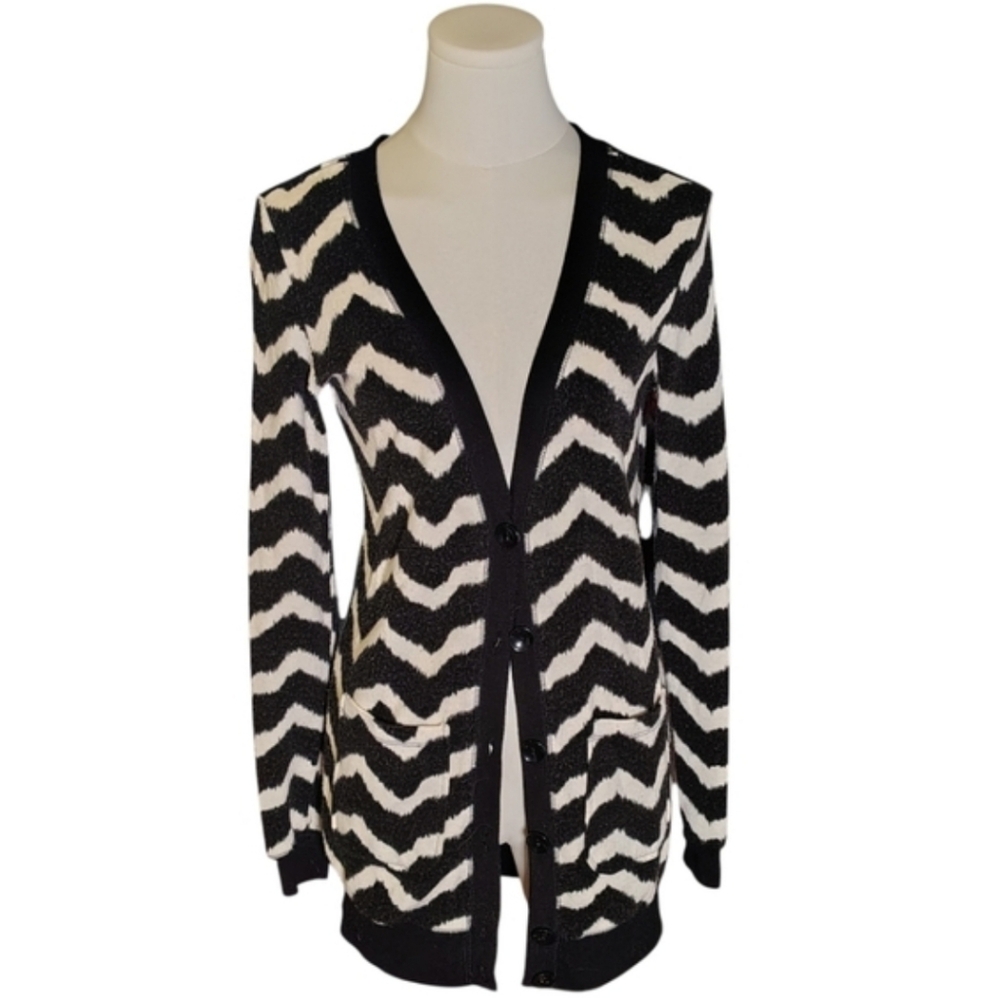 Love Tree Soft Black White Chevron Patterned Button Down Sweater Size Small